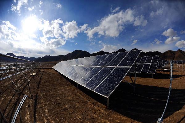 Nader supports Brazil's first fully digital large-scale solar project